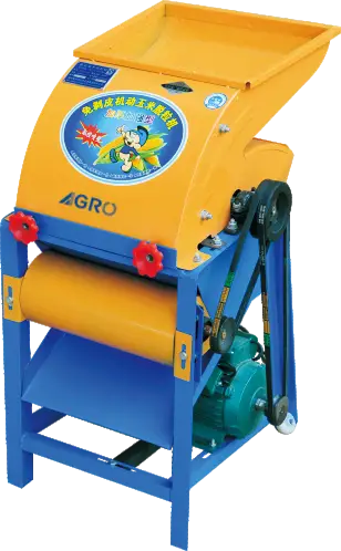 Efficient maize sheller for fast, clean threshing and kernel separation.